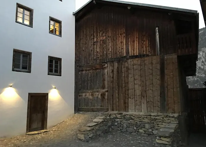 Tgesa Antgerna * Salouf